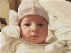 Bé gái chào đời sau 24 năm "ngủ đông"