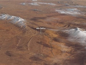 Tuyết rơi trên sa mạc Sahara nhìn từ vũ trụ