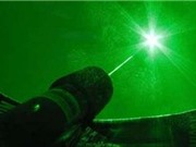 Máy laser công suất 100 triệu tỷ watt có thể xé rách chân không