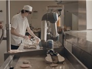 Robot Flippy nướng bánh ở chuỗi nhà hàng CaliBurger