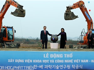 Tổng thống Hàn Quốc nhấn nút động thổ xây dựng Viện VKIST