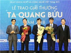 Trao giải thưởng Tạ Quang Bửu 2018