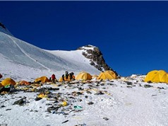 Đỉnh Everest trở thành bãi rác cao nhất thế giới