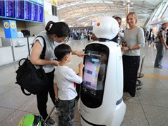 Robot chỉ đường tại sân bay Hàn Quốc