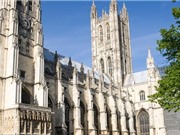 Nhà thờ chính tòa Canterbury tìm lại được cuốn Kinh thánh cổ sau gần 500 năm thất lạc