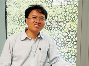 GS Đàm Thanh Sơn nhận huy chương vật lý Dirac