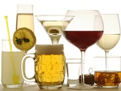 Uống rượu, dù điều độ vẫn làm tăng nguy cơ tử vong