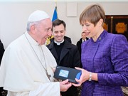 Giáo hoàng trở thành công dân điện tử