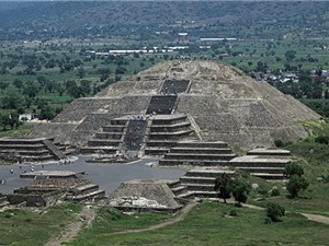 Mexico: Phát hiện đường hầm bí ẩn dẫn tới “địa ngục” dưới kim tự tháp