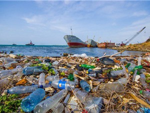 Việt Nam trong “cơn bão” rác thải nhựa đại dương               
