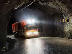 Nauy: Xe tải tự lái vận chuyển đá vôi trong hầm mỏ 