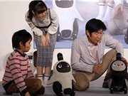 Robot ứng dụng AI mới của Nhật Bản giúp chủ nhân hạnh phúc hơn