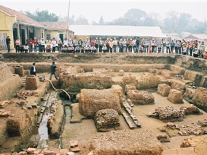 Di sản trước đầu máy xúc: Kể chuyện phát lộ di tích Hoàng thành Thăng Long