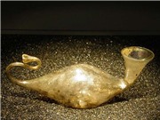 Câu chuyện về loại thủy tinh không thể vỡ thời La Mã cổ đại