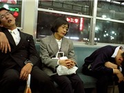 Lo nhân viên làm việc quá sức, một công ty Nhật thưởng 14 triệu cho ai ngủ đủ 6h/ngày