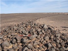 Phát hiện hàng trăm cấu trúc đá bí ẩn ở Tây Sahara