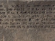Bảng chữ cái và các ngôn ngữ viết cổ xưa nhất thế giới đã được hình thành từ khi nào?