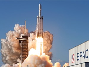 SpaceX phóng 60 vệ tinh đầu tiên cung cấp Internet tốc độ cao toàn cầu