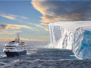 Triệu phú UAE muốn kéo núi băng ở Nam Cực về làm nước uống