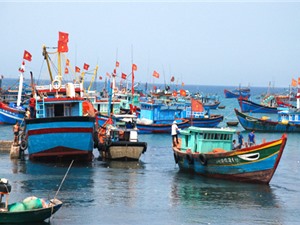 Quảng Bình: Phát triển kinh tế biển kết hợp với bảo về chủ quyền trên các vùng biển đảo của tỉnh trong tình hình mới