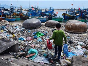 Quản lý rác thải nhựa ở Việt Nam: Những gợi ý từ quốc tế