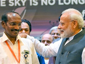 ‘Không còn hi vọng liên lạc’: Ấn Độ thất vọng khi sứ mệnh Chandrayaan-2 phá sản