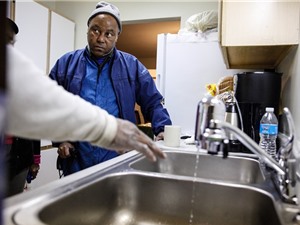 Khủng hoảng nước ở Flint: Một bài học điển hình về quản lý dịch vụ công