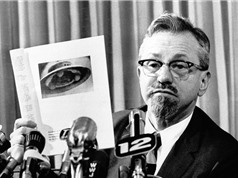 J. Allen Hynek: Nhà thiên văn đầu tiên phân loại UFO