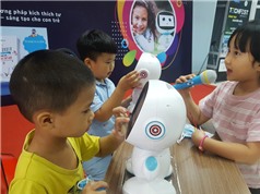 Robot học tập và giải trí cho trẻ em