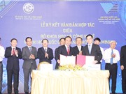 Bộ KH&CN - ĐH Quốc gia TPHCM ký kết hợp tác 