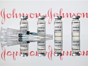Johnson & Johnson nghiên cứu khả năng chuyển giao công nghệ sản xuất vaccine COVID-19 cho Việt Nam