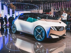 [Video] BMW ra mắt mẫu xe ý tưởng có thể tái sử dụng