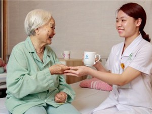 Ra mắt ứng dụng chăm sóc sức khỏe cho người cao tuổi S-Health