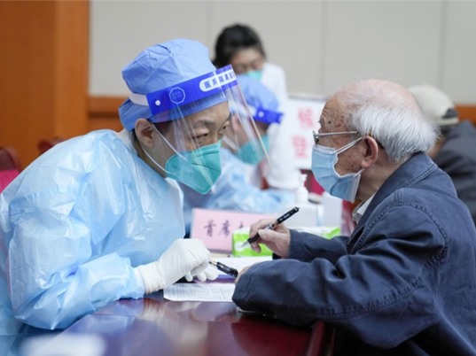 Trung Quốc sắp có vaccine mRNA nội địa đầu tiên