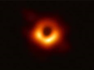 Phát hiện lỗ đen gần Trái đất nhất