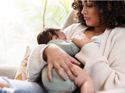 Sữa từ bà mẹ được tiêm phòng COVID-19 có thể bảo vệ trẻ sơ sinh