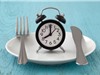Giờ ăn và việc nhịn ăn gián đoạn tác động tới sức khỏe như thế nào?