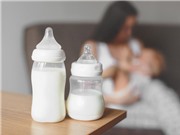 Sữa mẹ giúp trí não trẻ phát triển tốt hơn sữa công thức