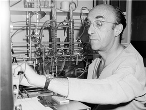 Roger Guillemin - Người sáng lập ngành thần kinh nội tiết
