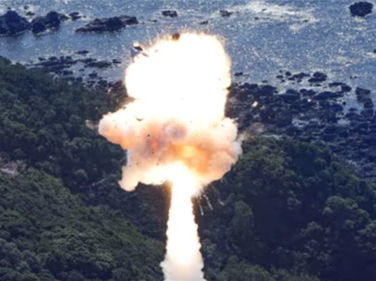 Tên lửa của Nhật lại phát nổ ngay sau khi phóng