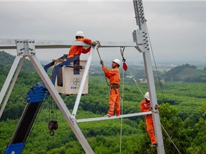 Phát triển năng lượng tái tạo: Thách thức từ lưới điện