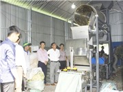 Vĩnh Long: Chế tạo dây chuyền chế biến thức ăn gia súc