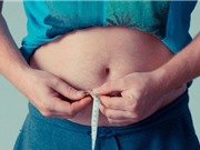 Vì sao vòng eo của chúng ta phình ra ở tuổi trung niên?