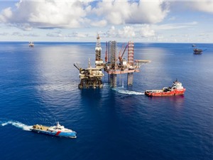 Xây dựng trung tâm dịch vụ điện gió ngoài khơi