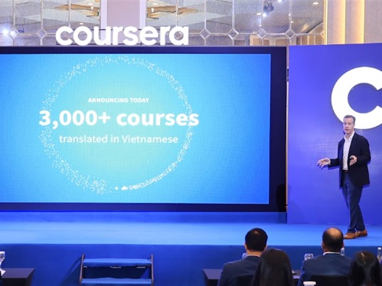 Coursera “Việt hóa” hơn 3.000 khóa học 