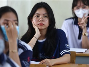 Động lực của sinh viên học bằng tiếng Anh: Khi nào lên, khi nào xuống?
