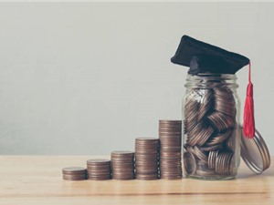 Tài chính của trường đại học Việt Nam phụ thuộc chủ yếu vào học phí