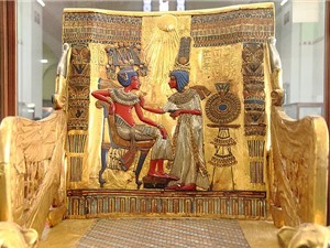 Vì sao con người thích vàng?