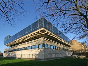 1/4 số khoa Vật lý của các trường đại học Anh có nguy cơ đóng cửa