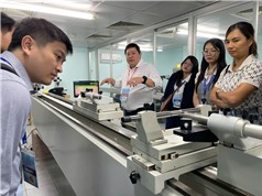 Thu hút thanh niên vào khu vực công